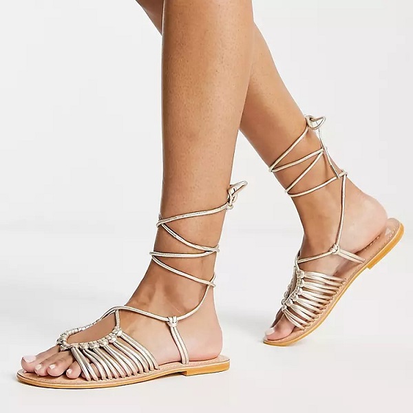 flat strappy sandals